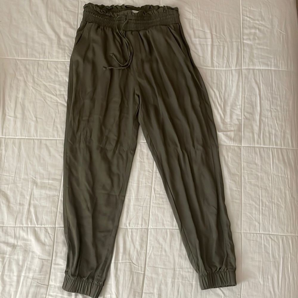 Abercrombie & Fitch olive green joggers